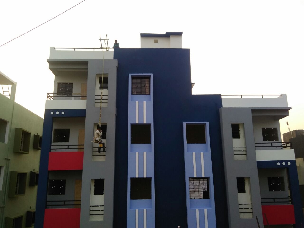 Flats in Zingabai Takli