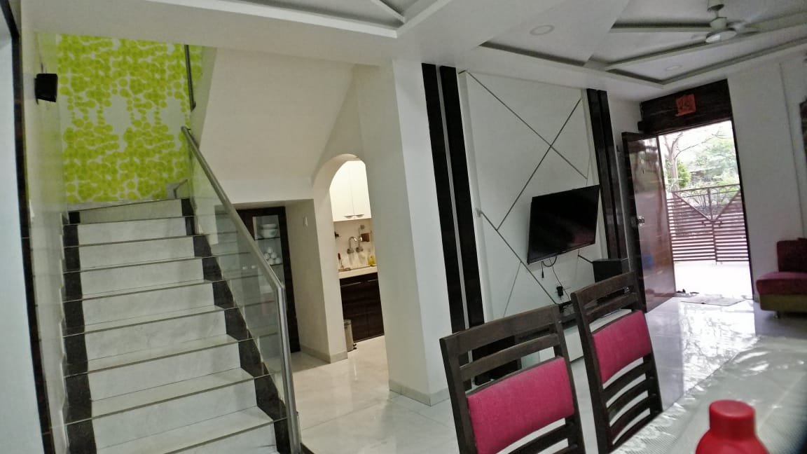 Flat in Rani Durgawati Chowk