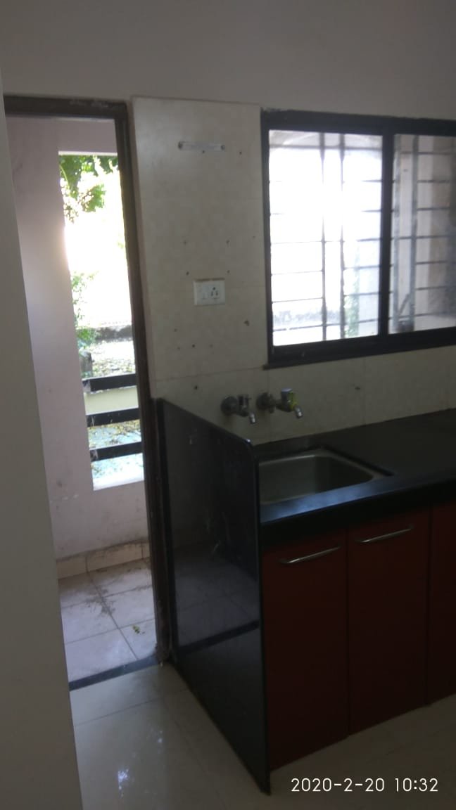 Flat in Sneh Nagar