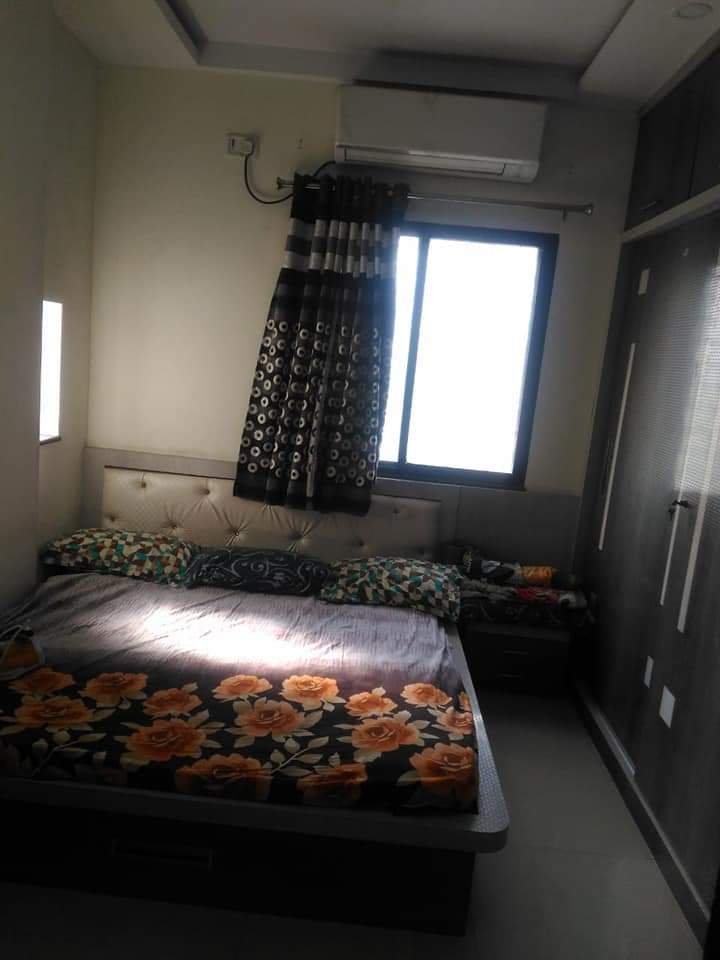 Flats in Friends Colony