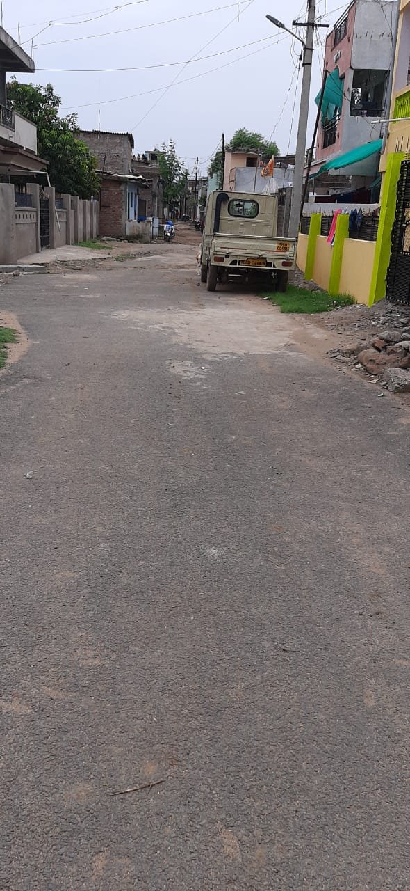 Plot in omkar nagar