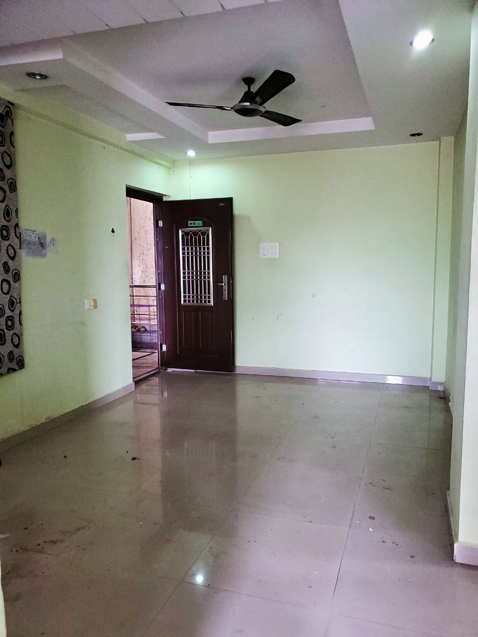 Flat in Mankapur Road