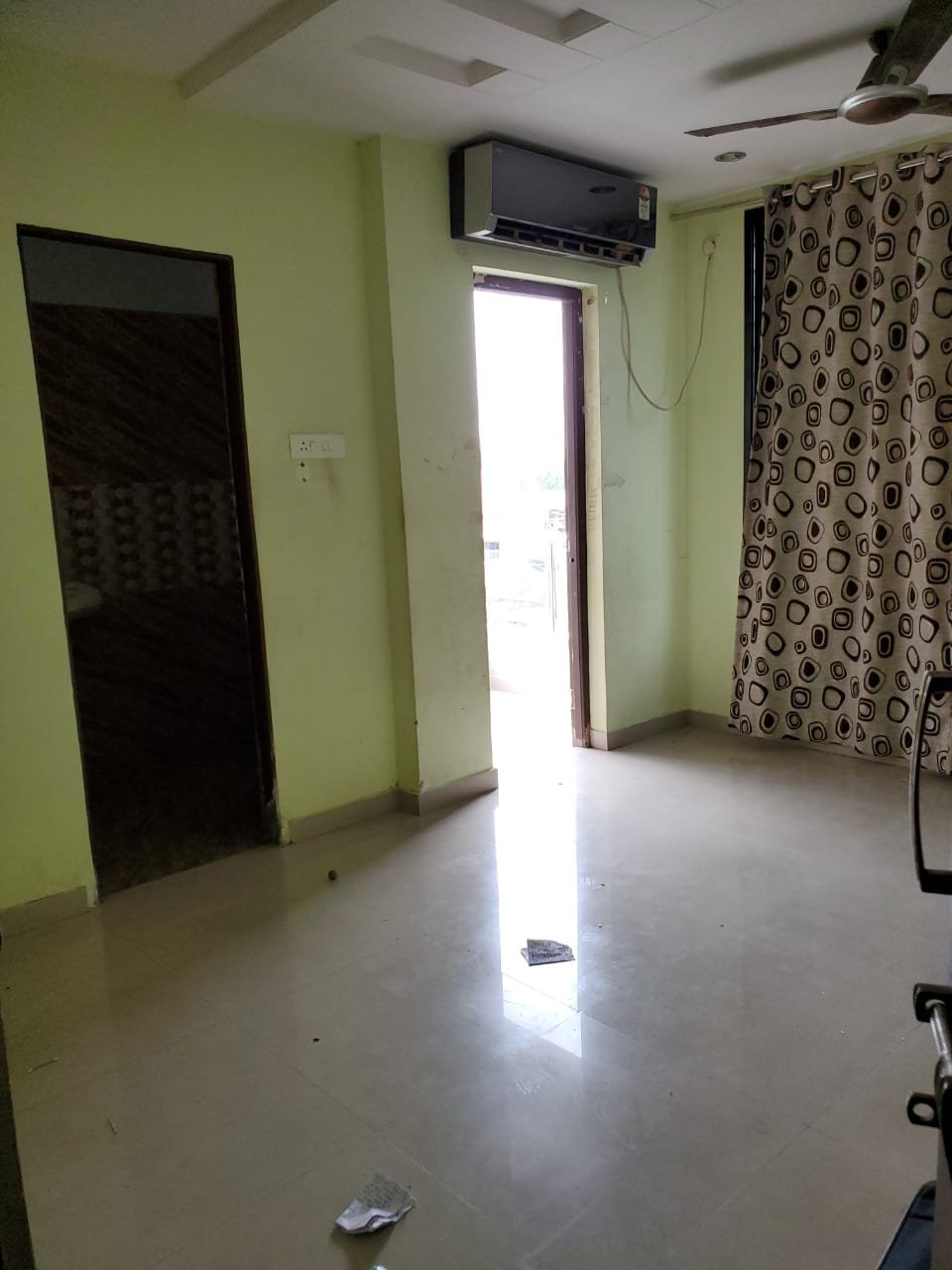 Flat in Mankapur Road