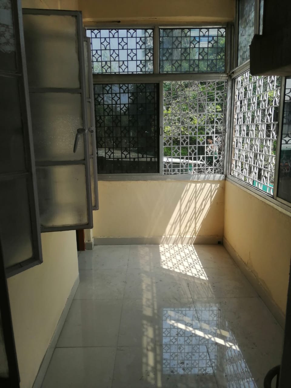 Flat in Khare Town