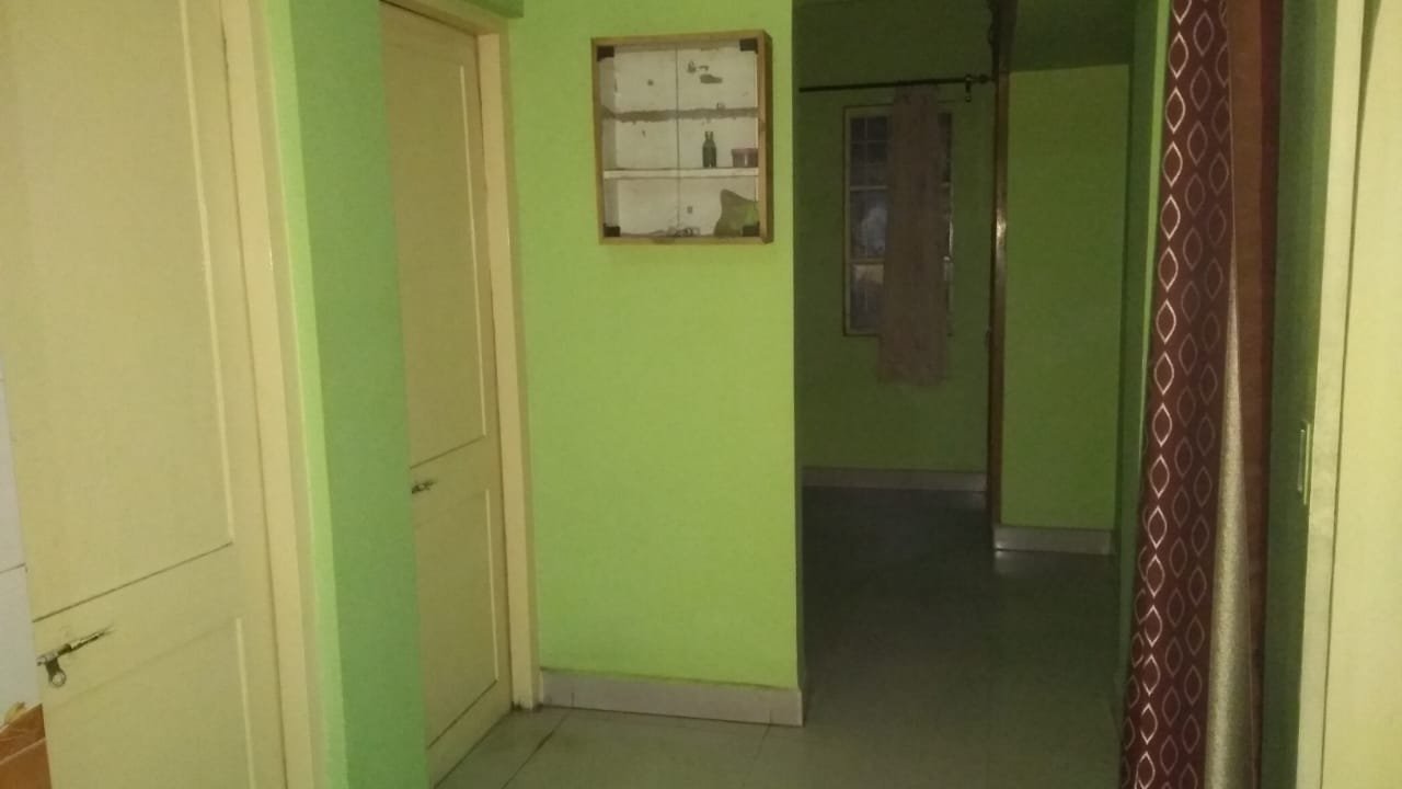 Flat at Narendra Nagar
