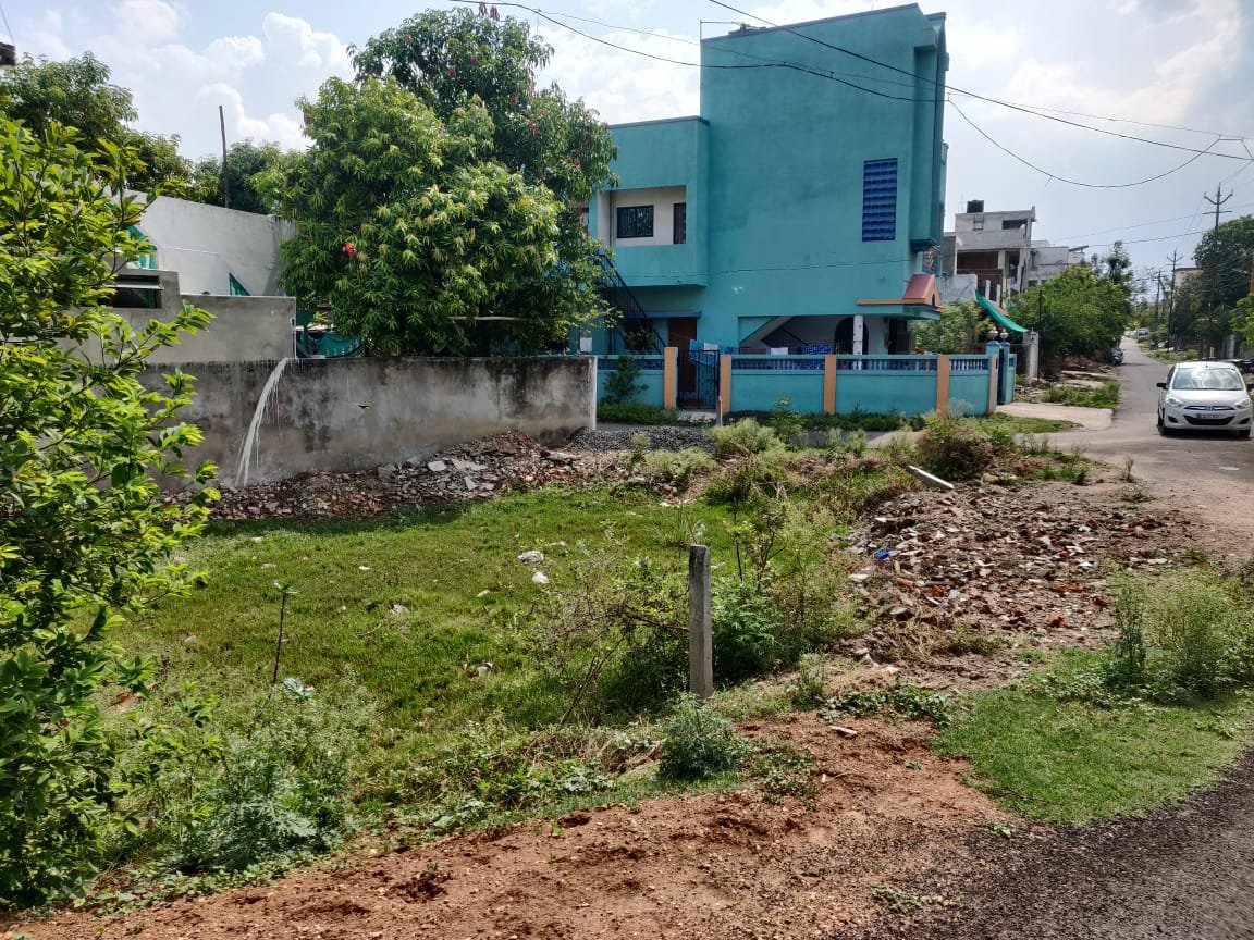 Plot in Gadge Nagar