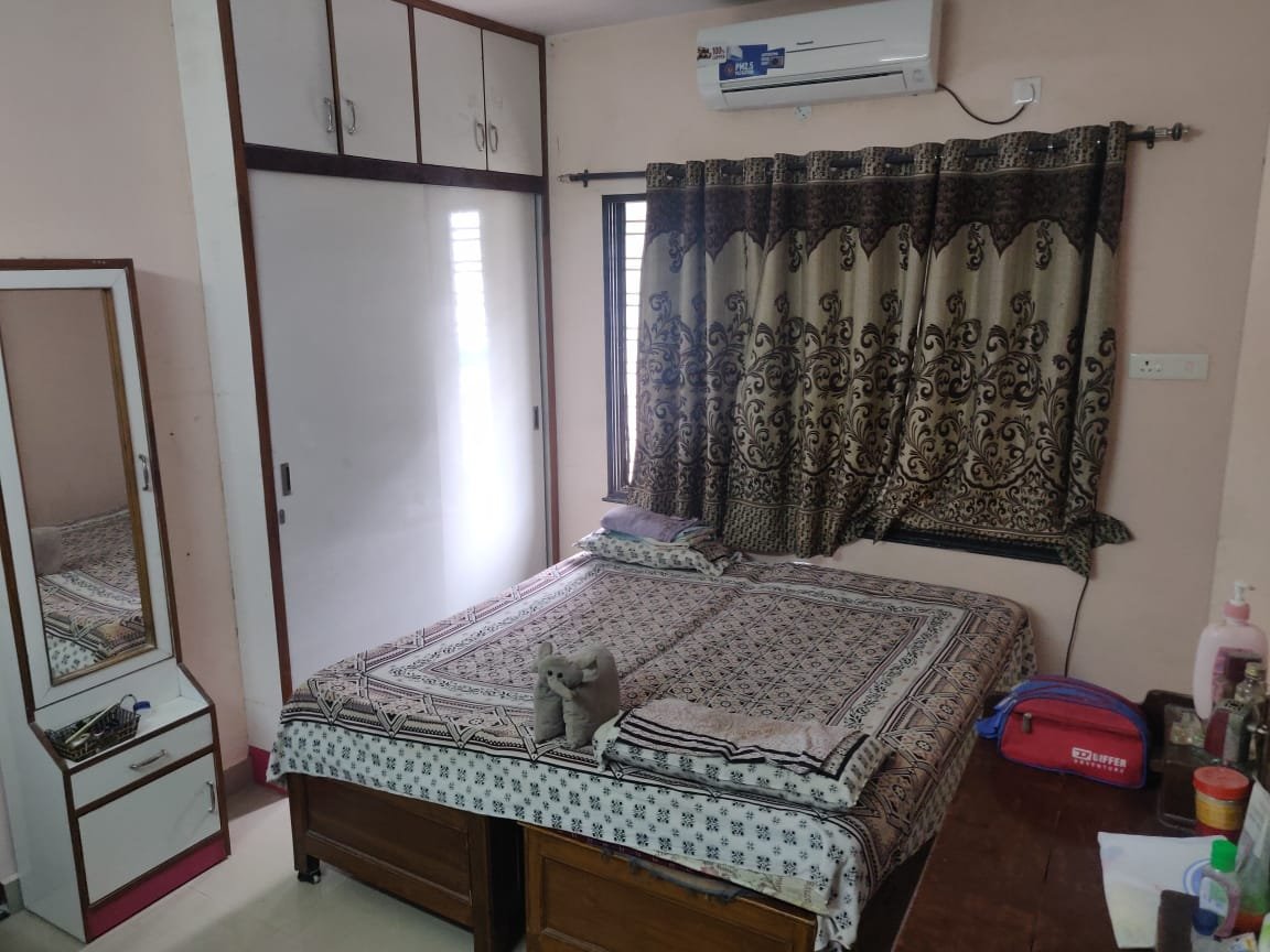 Flat in Indraprasath Nagar