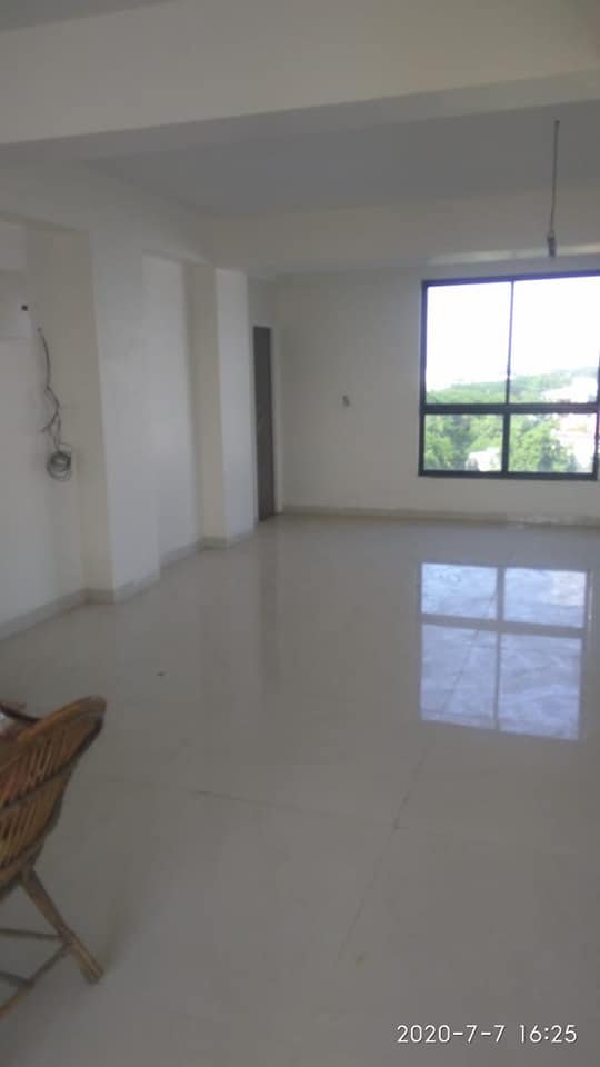 Flat in Laxmi Nagar