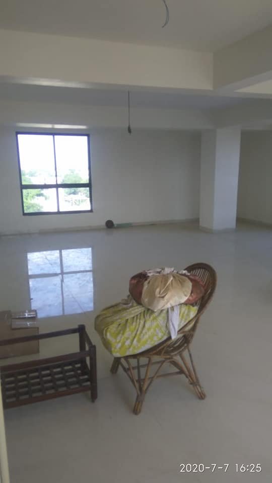 Flat in Laxmi Nagar