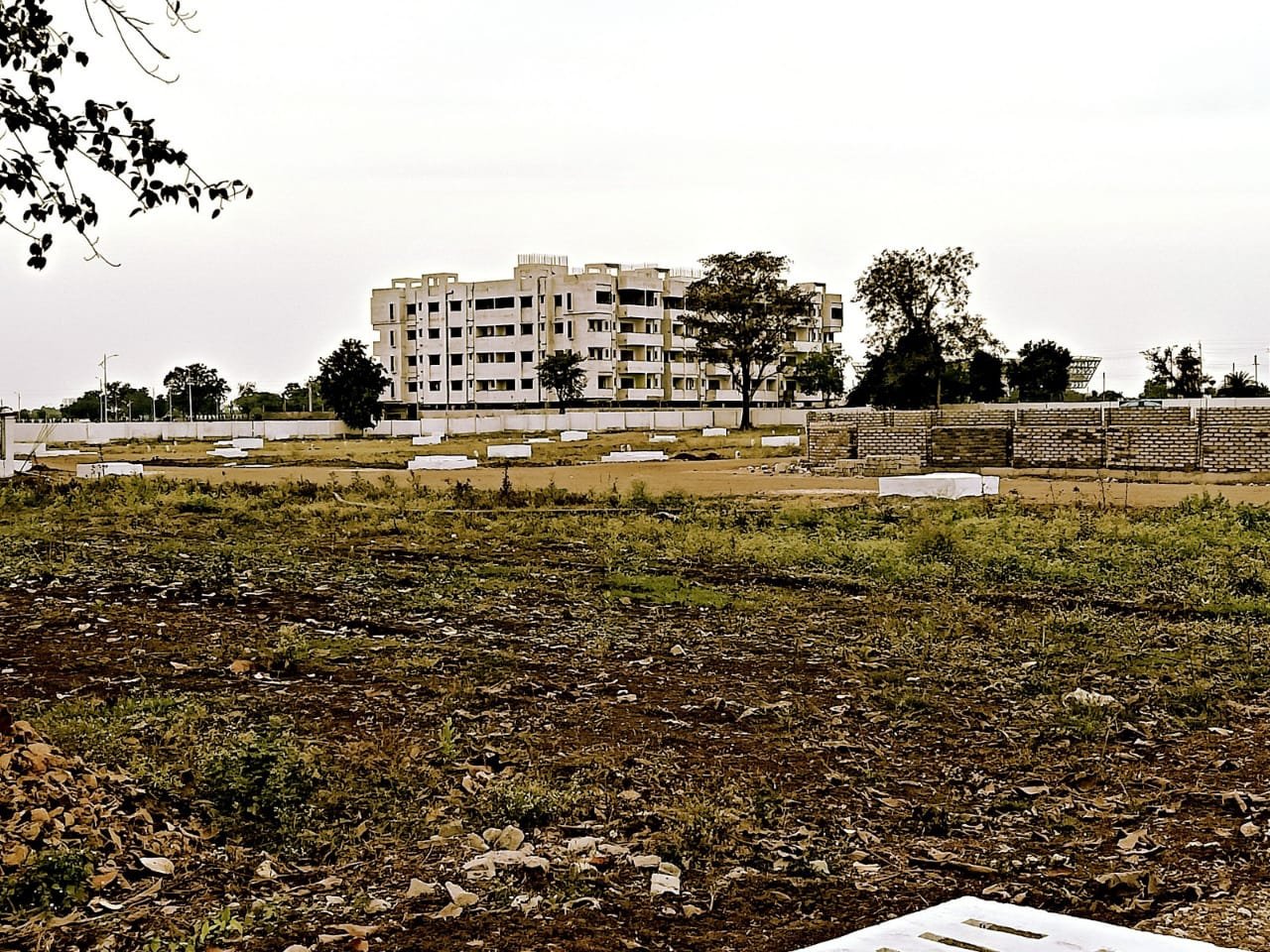 "MAROTI PARK"