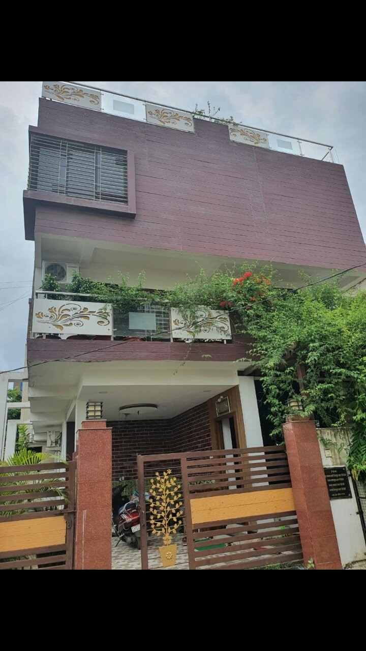 Duplex in Om Nagar