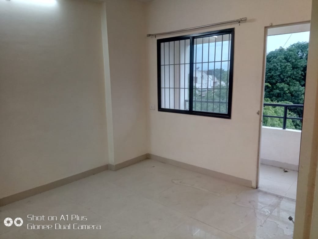 Flat in Shankar Nagar