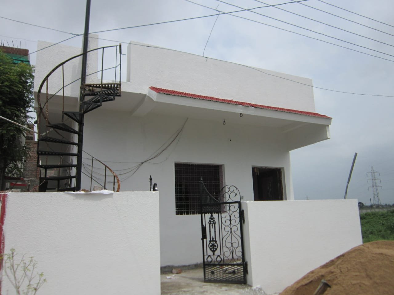 Plot in Higna Road