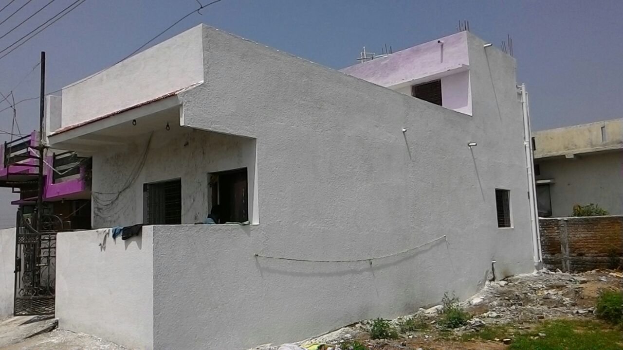 Plot in Higna Road