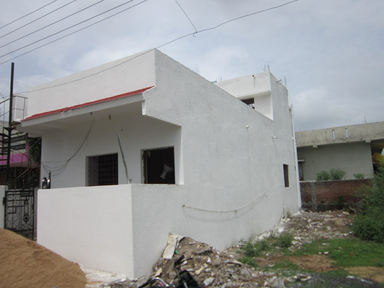Plot in Higna Road
