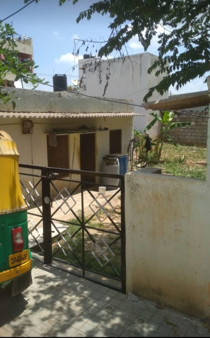 Plot in Prakruthi Layout
