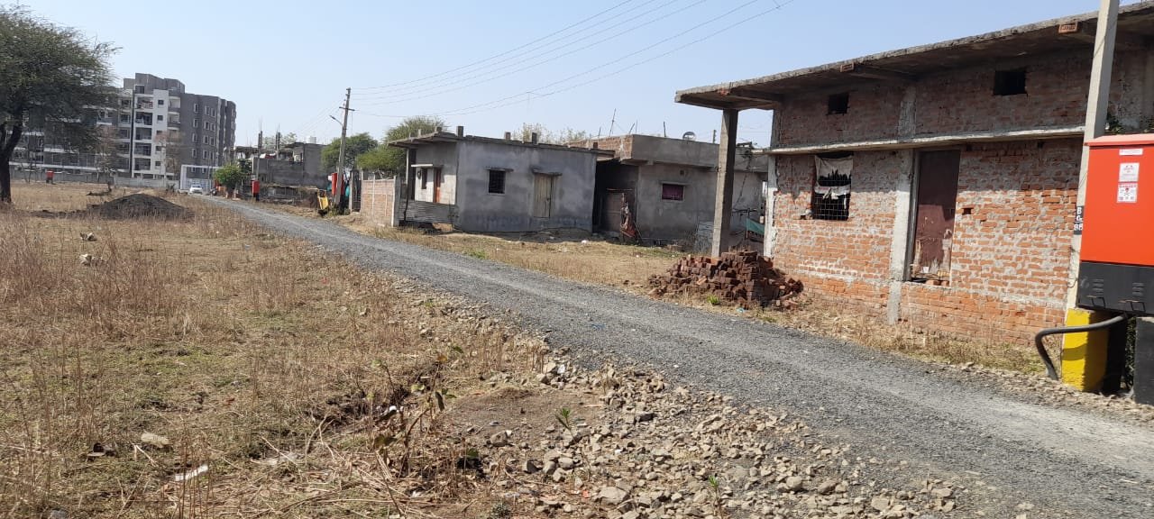 RL Plot in Manish Nagar