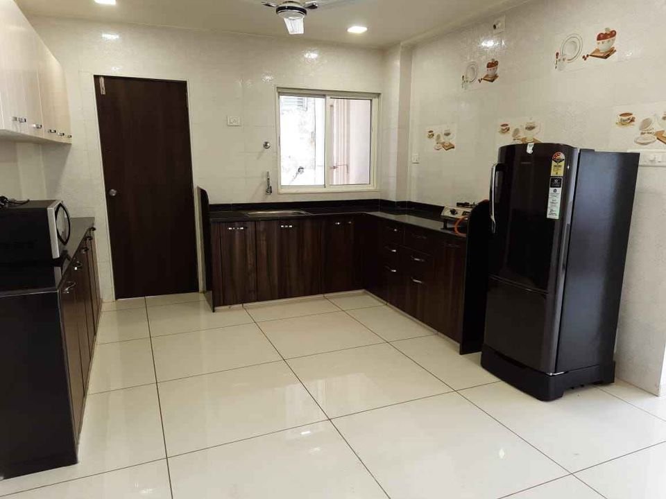 Fully Furnished  Luxurious Flats in Alkapuri