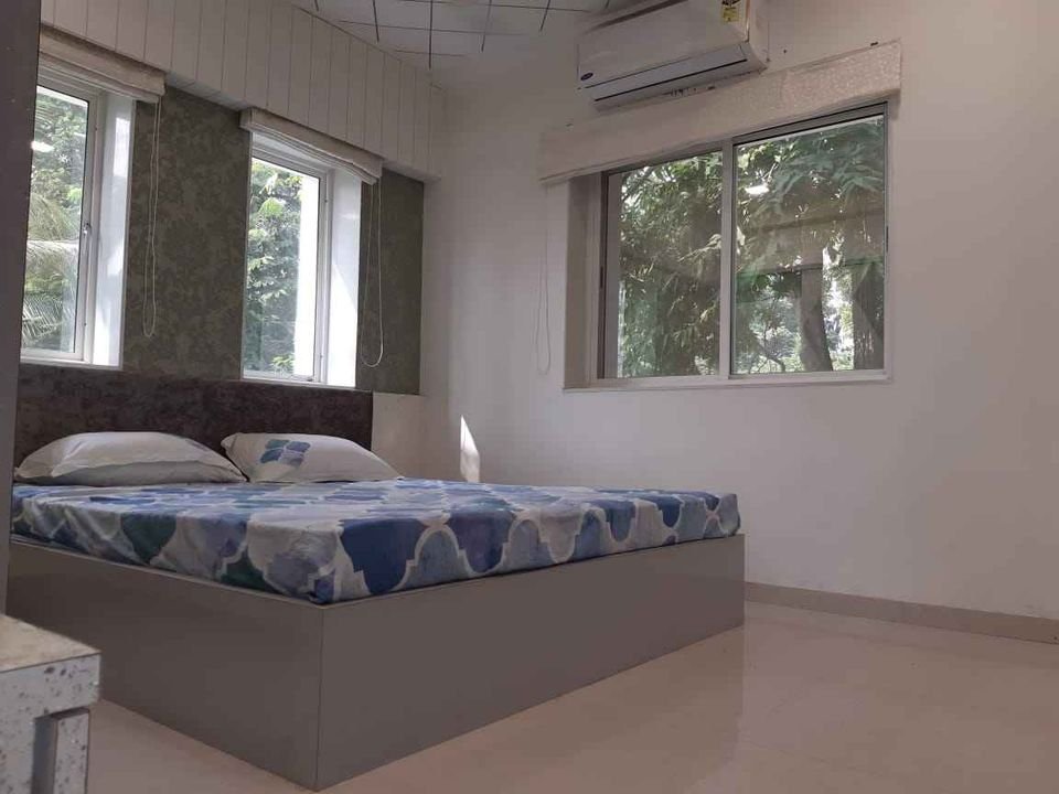 Semi-Furnished Luxurious Flats in Alkapuri