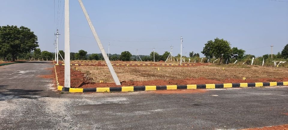 Plots in Dundigal