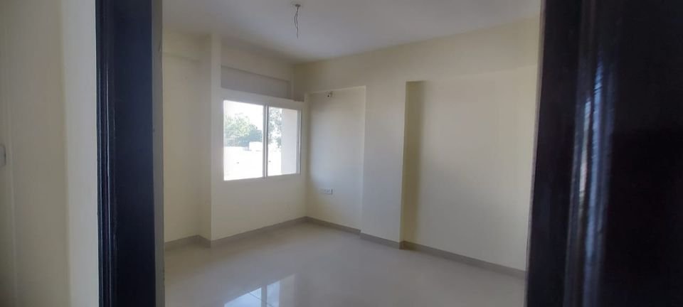 Flat in Scheme No. 114