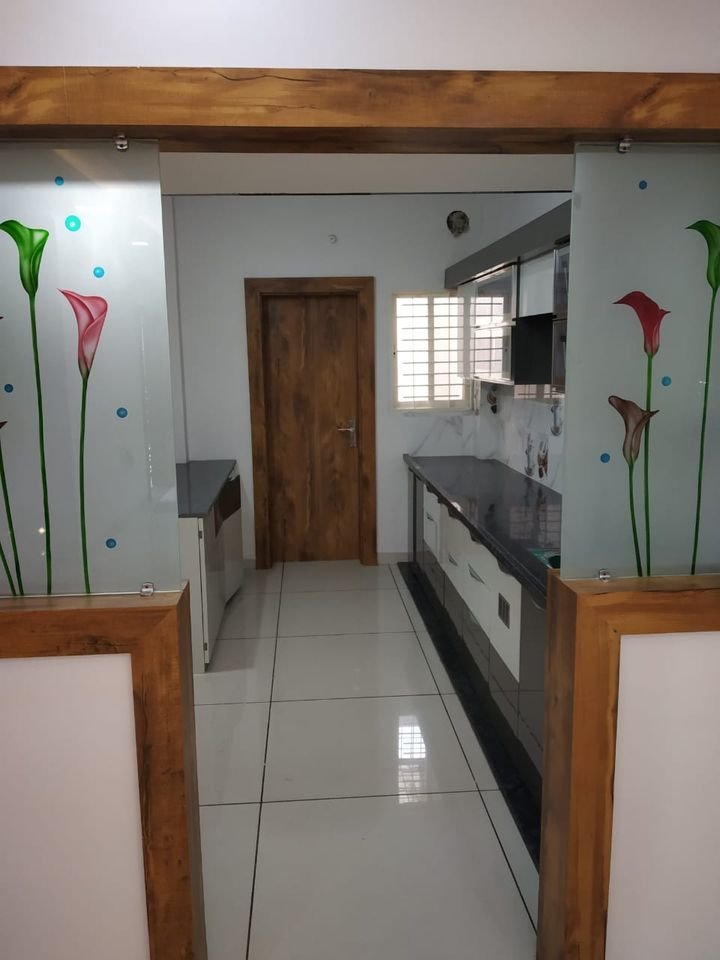 Flat in Mahalaxmi Nagar