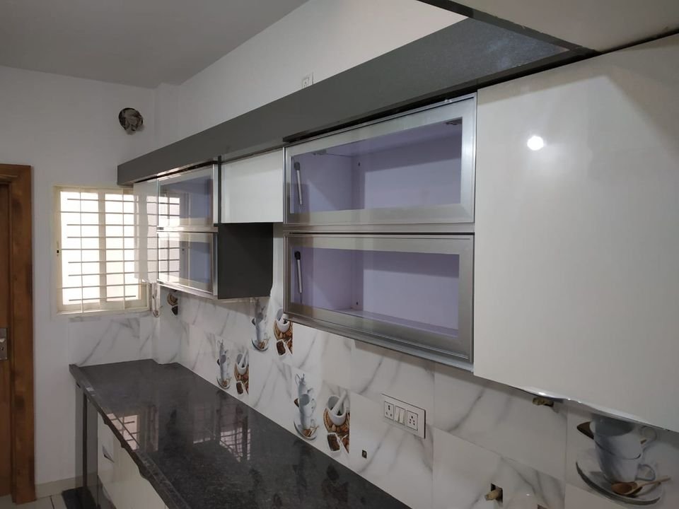 Flat in Mahalaxmi Nagar