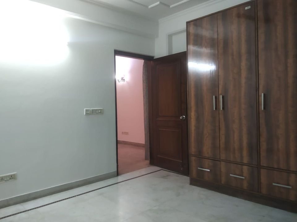 Flat in Saket Metro Station