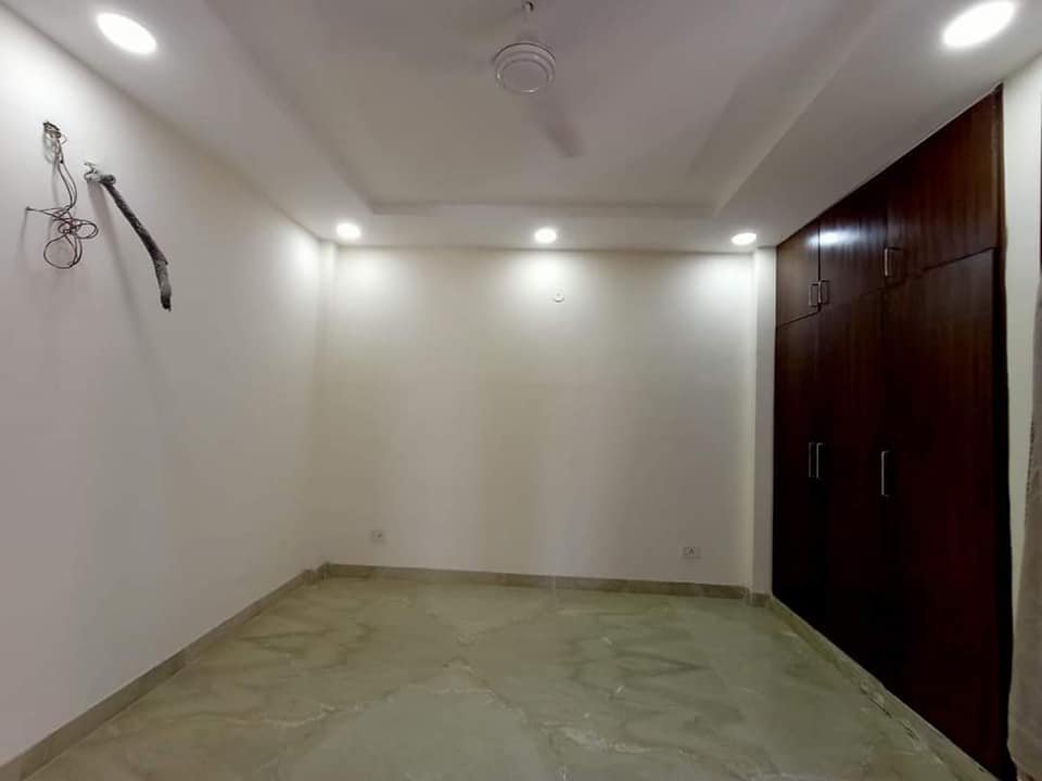Flat in Saket Metro Station