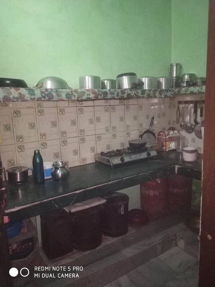 House in  Majitha Road
