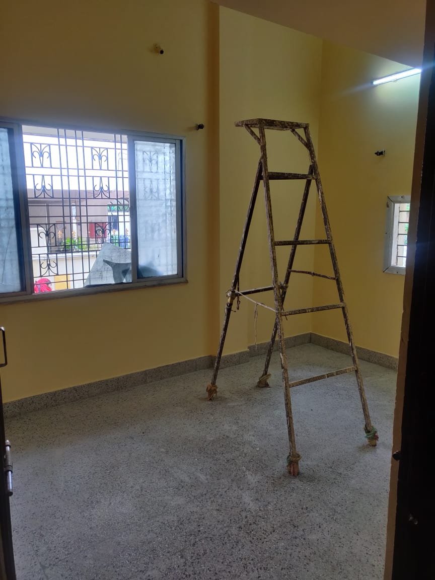 2 BHK flat with dinning room for rent in Khamla, Nagpur.