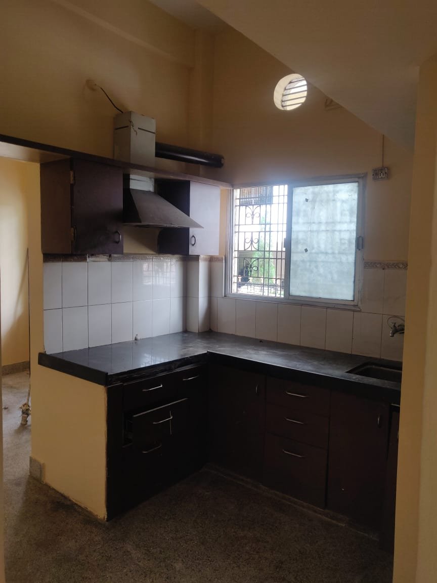 2 BHK flat with dinning room for rent in Khamla, Nagpur.