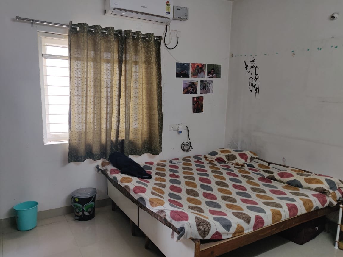 flat located on Road no -3, Kakateeya hills, Madhapur