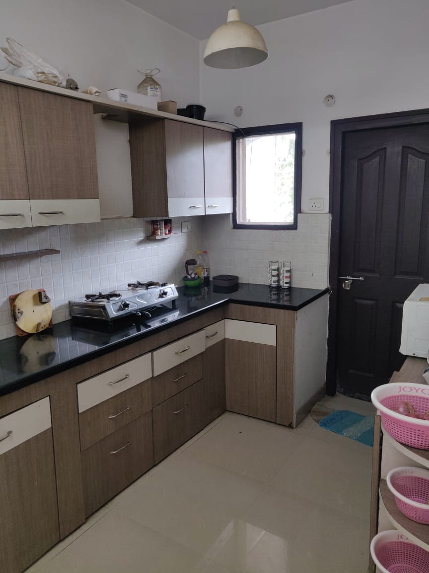 flat located on Road no -3, Kakateeya hills, Madhapur