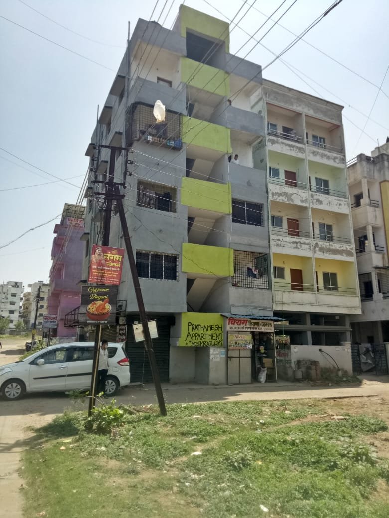 Shop available for sale at meshram lay out near lata mangeshkar hospital crpf gate
