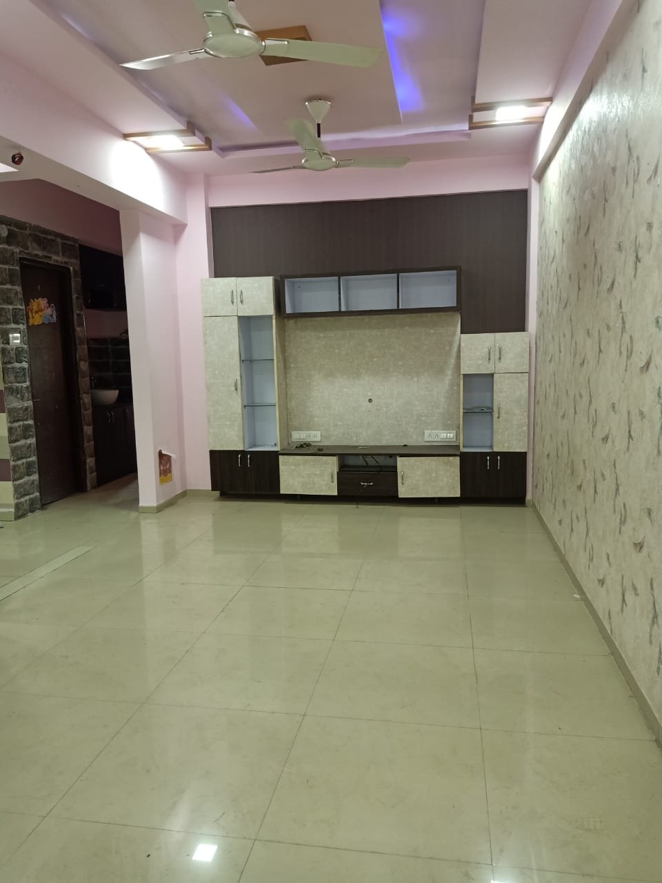 2bhk flat for rent