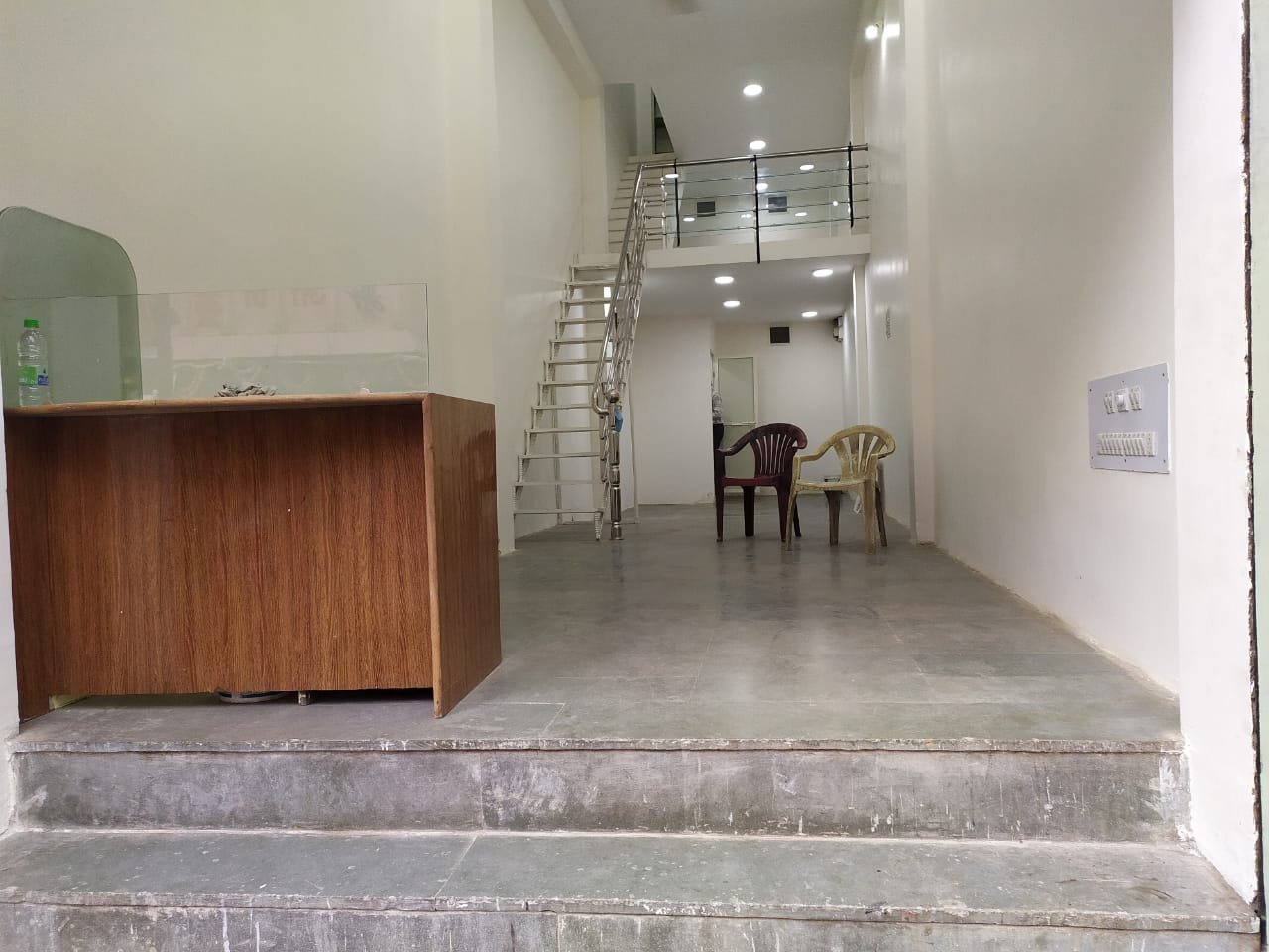 Commercial shop for rent